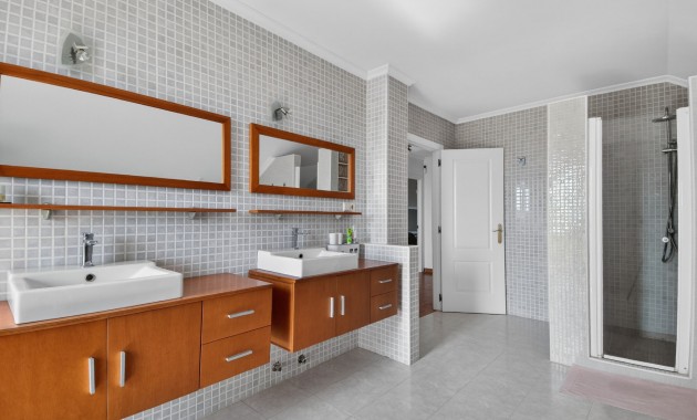 Sale - Finca -
Albatera