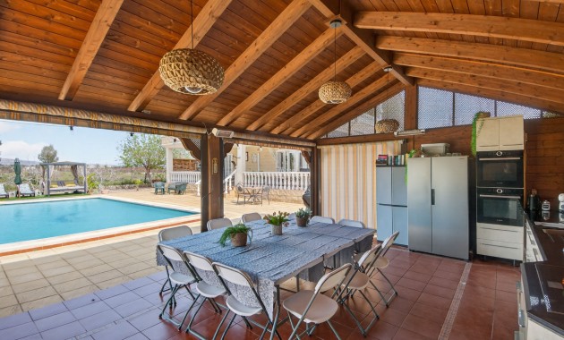 Sale - Finca -
Albatera