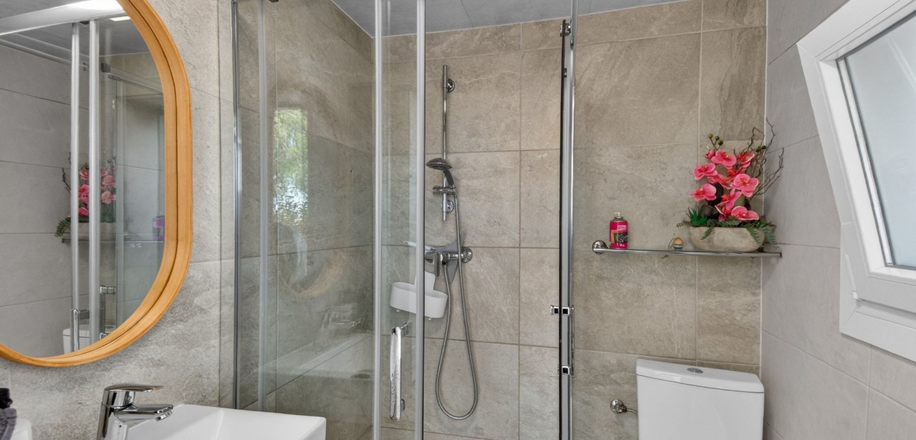 Sale - Finca -
Albatera