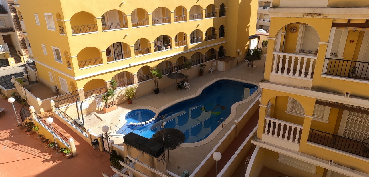 Venta - Apartamento / piso -
Algorfa - La Finca Golf Resort