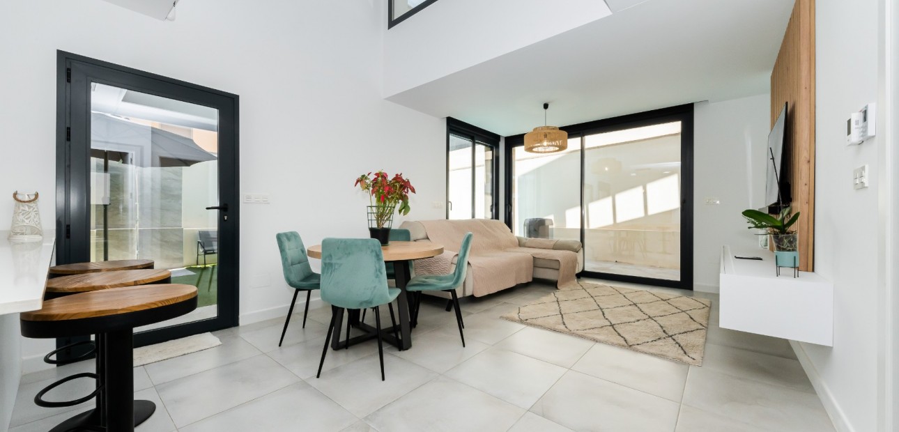 Venta - Detached Villa -
Los Montesinos - La Herrada