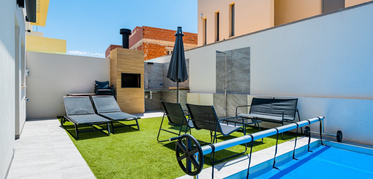 Venta - Detached Villa -
Los Montesinos - La Herrada