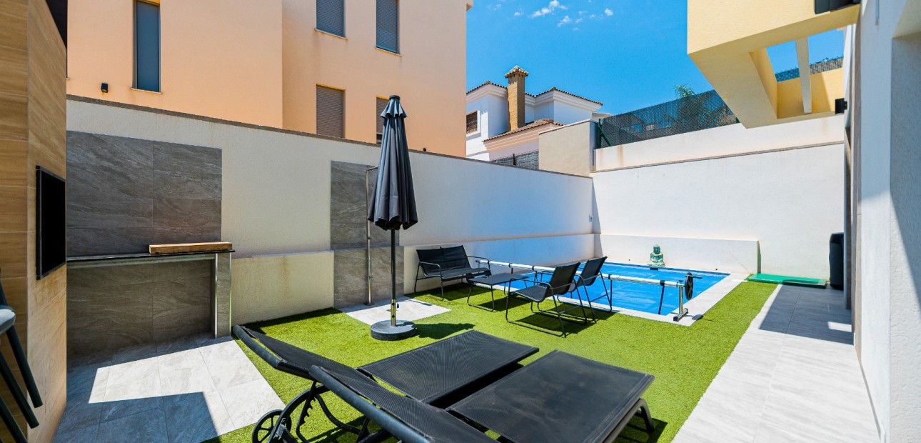 Venta - Detached Villa -
Los Montesinos - La Herrada