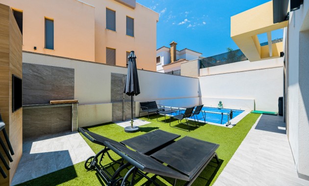 Venta - Detached Villa -
Los Montesinos - La Herrada