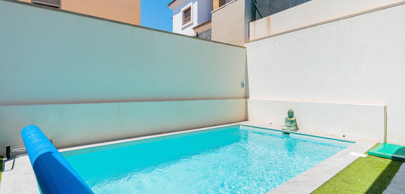 Venta - Detached Villa -
Los Montesinos - La Herrada