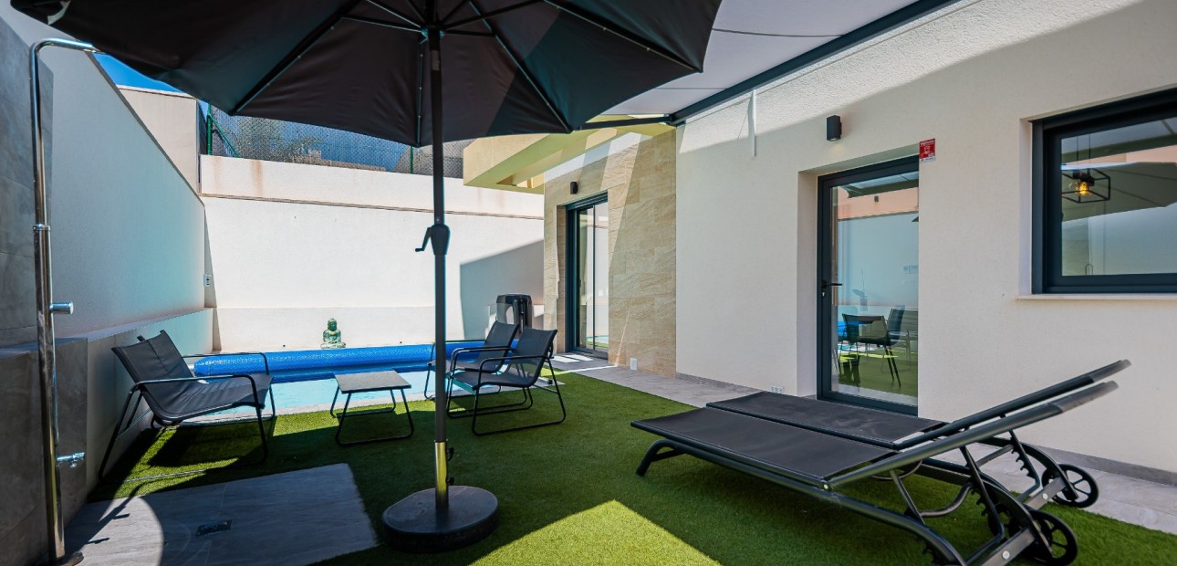 Venta - Detached Villa -
Los Montesinos - La Herrada