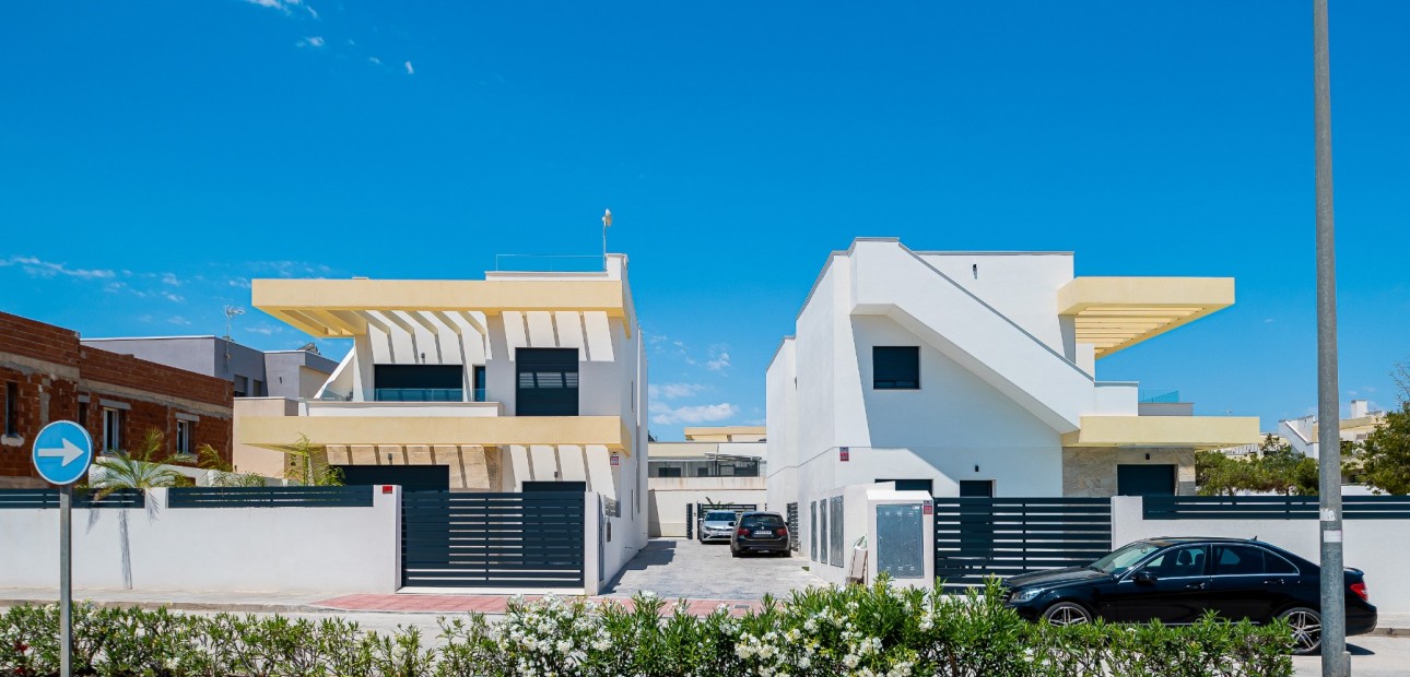 Venta - Detached Villa -
Los Montesinos - La Herrada