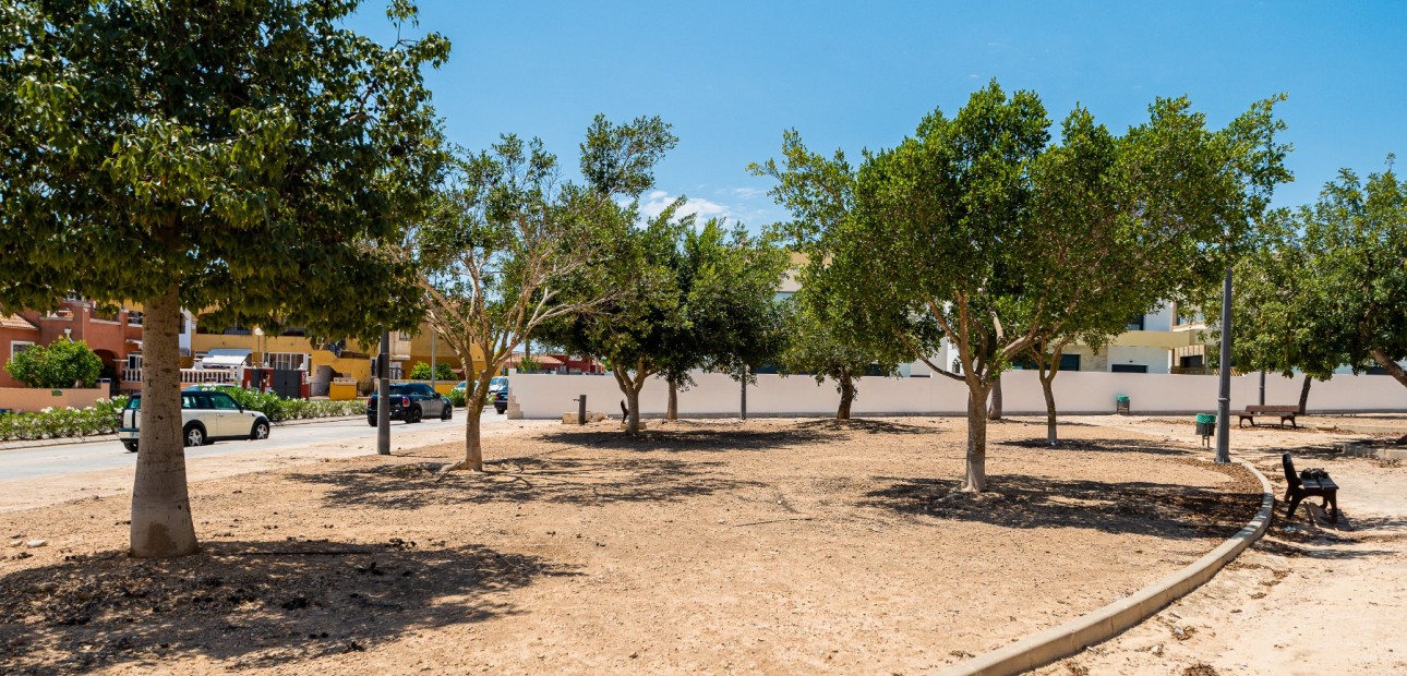 Venta - Detached Villa -
Los Montesinos - La Herrada