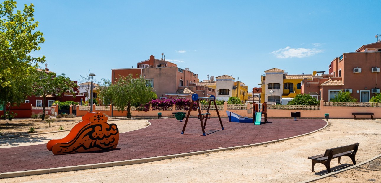 Venta - Detached Villa -
Los Montesinos - La Herrada