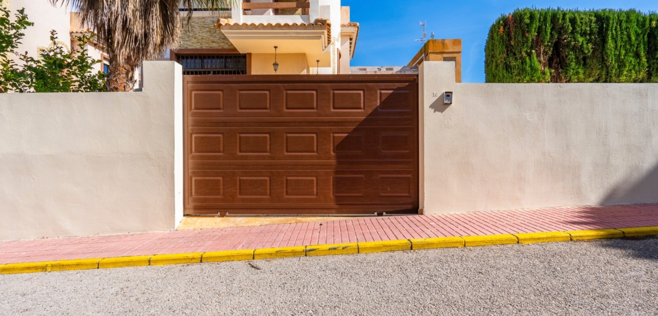 Venta - Detached Villa -
Orihuela Costa - Villamartin