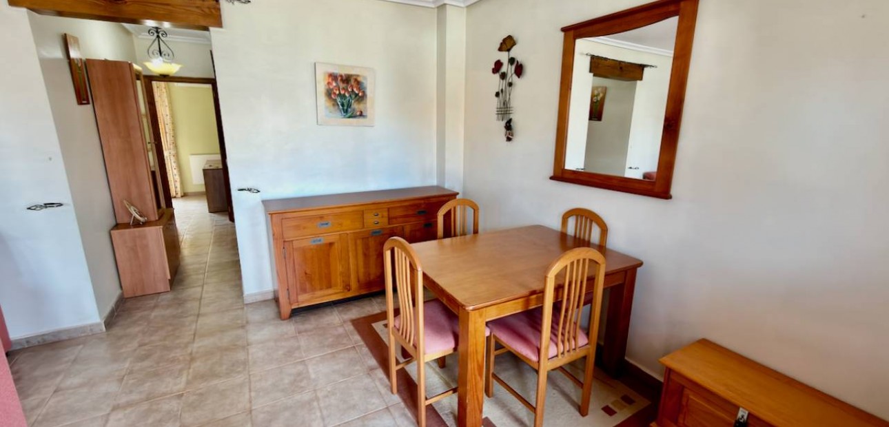 Sale - Villa -
El Raso