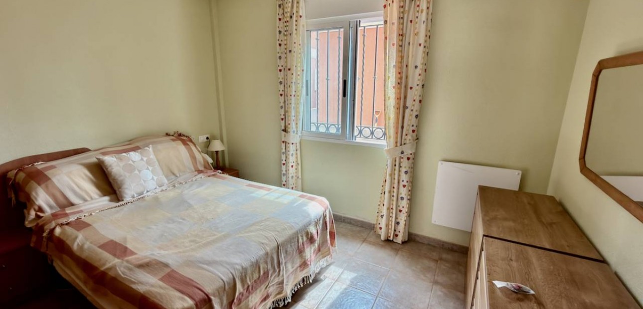 Sale - Villa -
El Raso