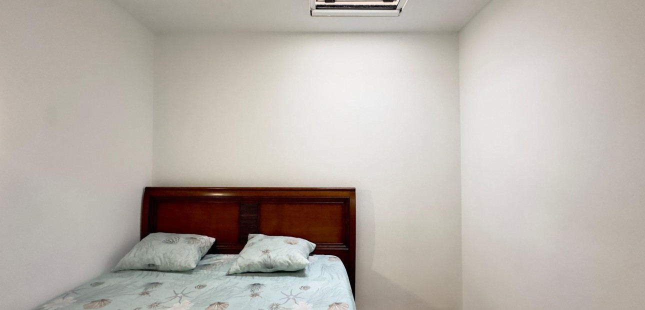 Venta - Bungalow -
Torrevieja - Carrefour