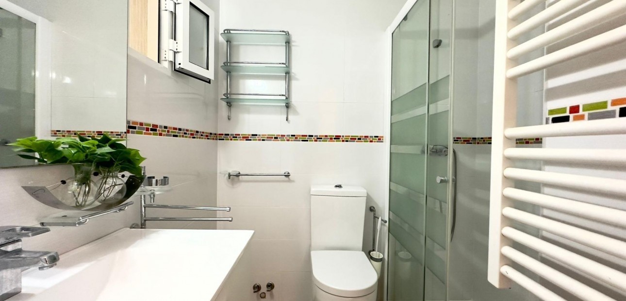 Venta - Bungalow -
Torrevieja - Carrefour