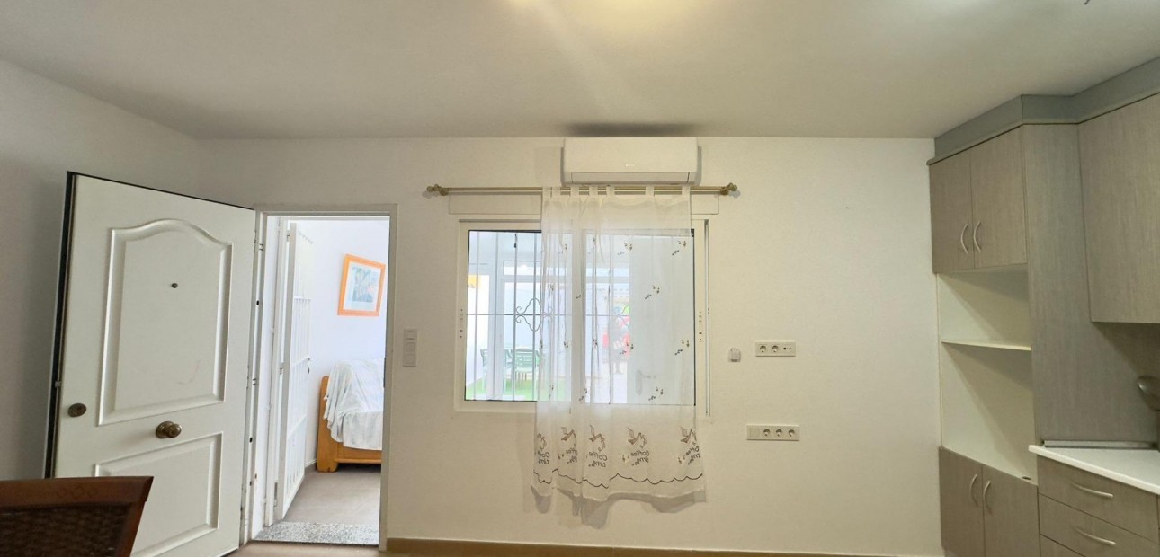 Venta - Bungalow -
Torrevieja - Carrefour