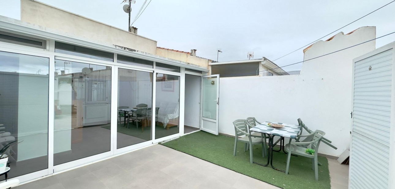 Venta - Bungalow -
Torrevieja - Carrefour