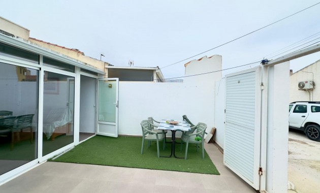Venta - Bungalow -
Torrevieja - Carrefour