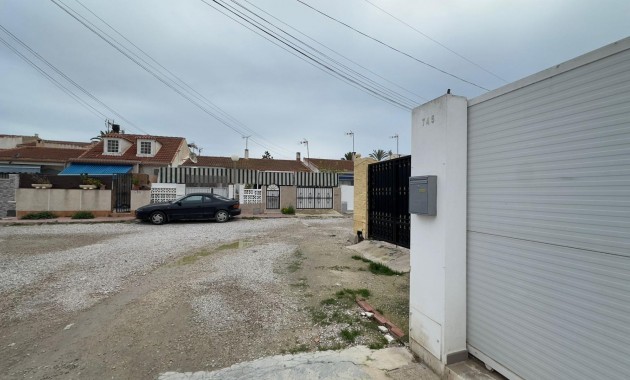 Venta - Bungalow -
Torrevieja - Carrefour