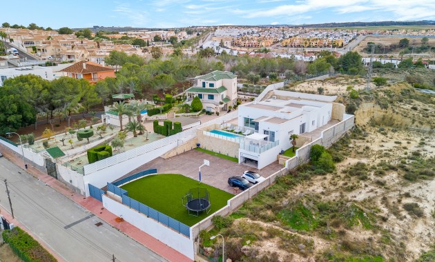 Sale - Detached Villa -
Algorfa - Lomas de La Juliana