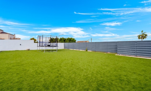 Sale - Detached Villa -
Algorfa - Lomas de La Juliana