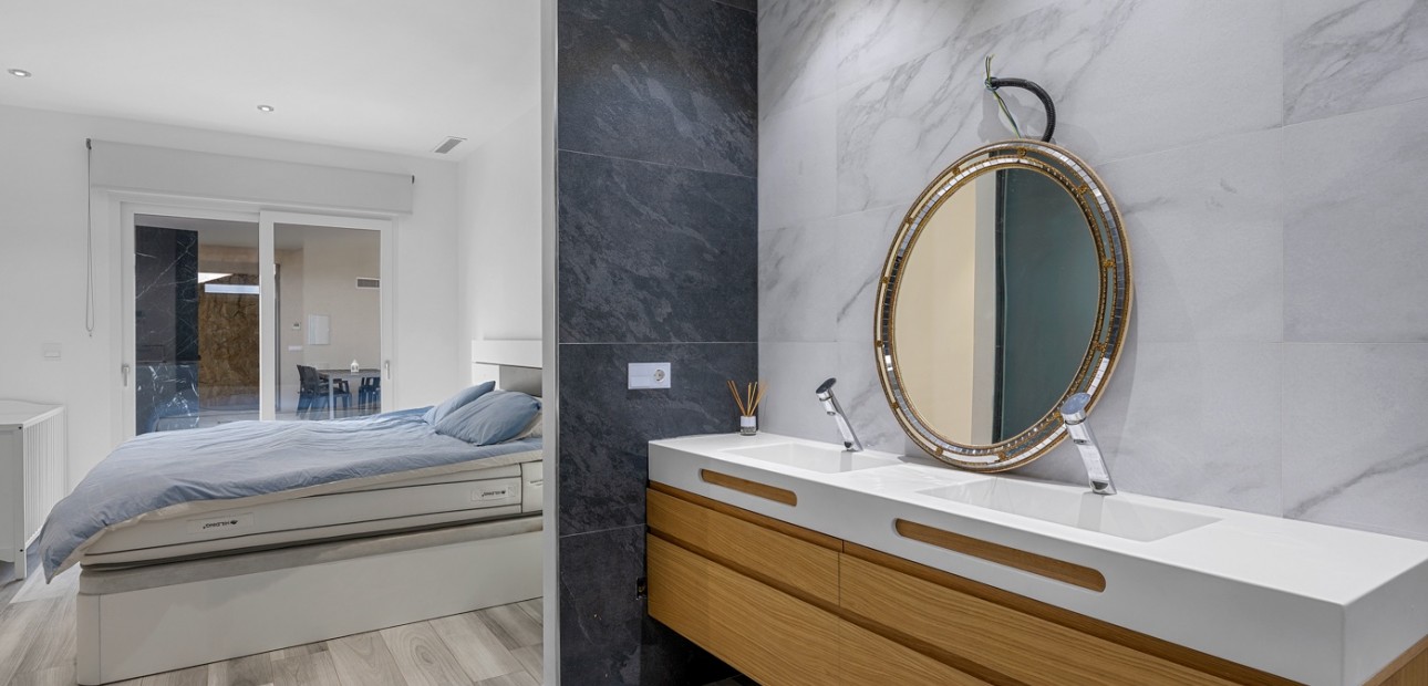 Sale - Detached Villa -
Algorfa - Lomas de La Juliana