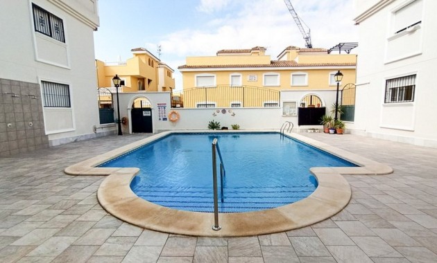 Herverkoop - Appartement / flat -
Formentera del Segura