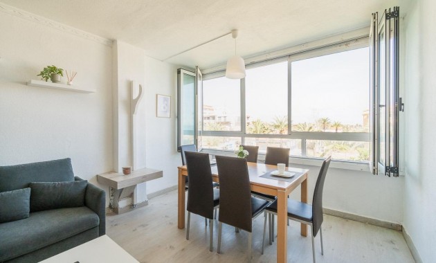 Venta - Apartamento / piso -
Torrevieja - Rocio del mar