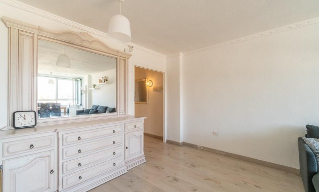 Venta - Apartamento / piso -
Torrevieja - Rocio del mar