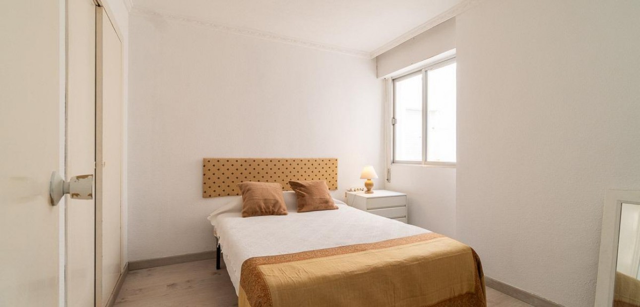 Venta - Apartamento / piso -
Torrevieja - Rocio del mar