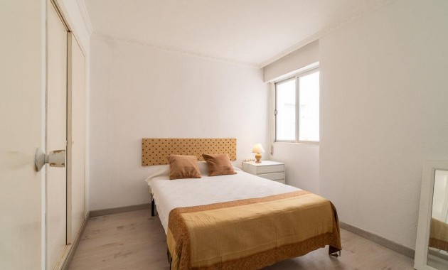 Venta - Apartamento / piso -
Torrevieja - Rocio del mar