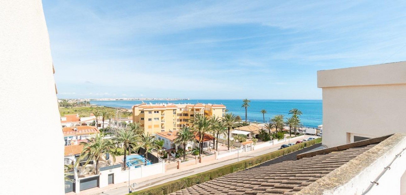 Venta - Apartamento / piso -
Torrevieja - Rocio del mar