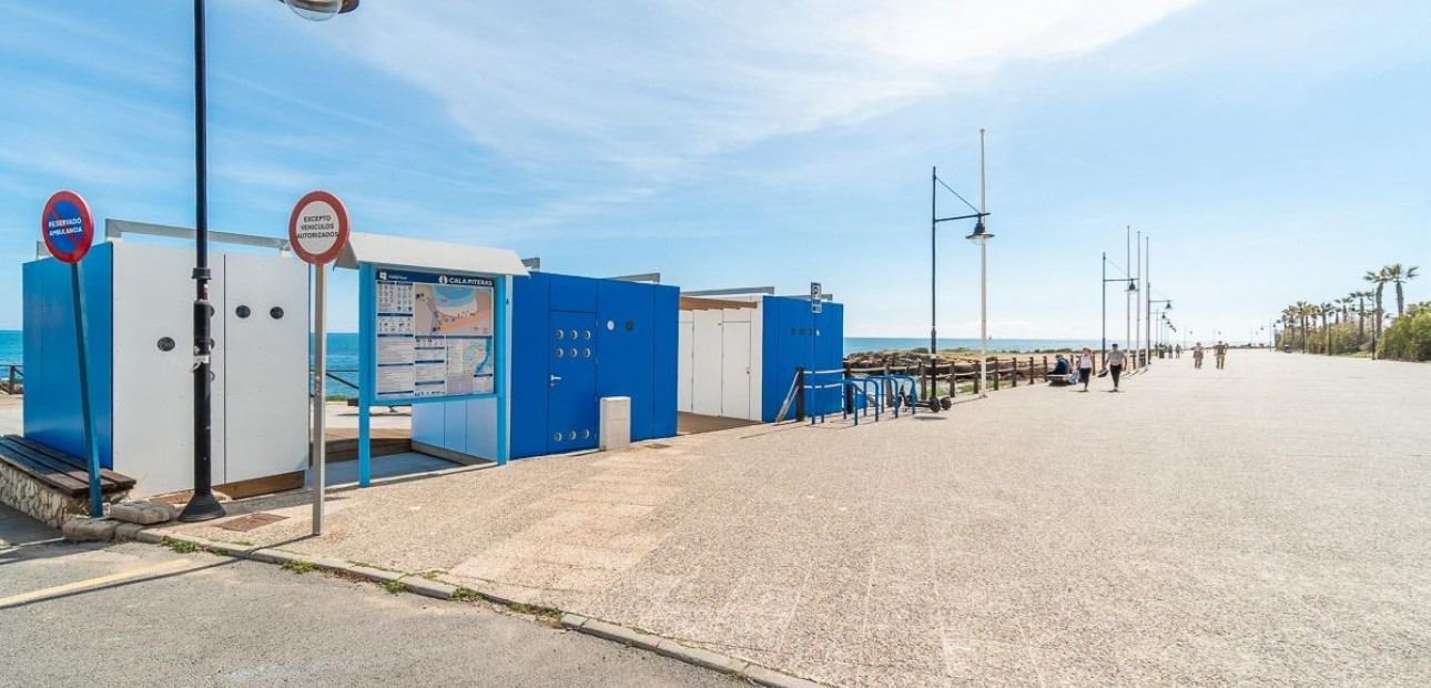 Venta - Apartamento / piso -
Torrevieja - Rocio del mar