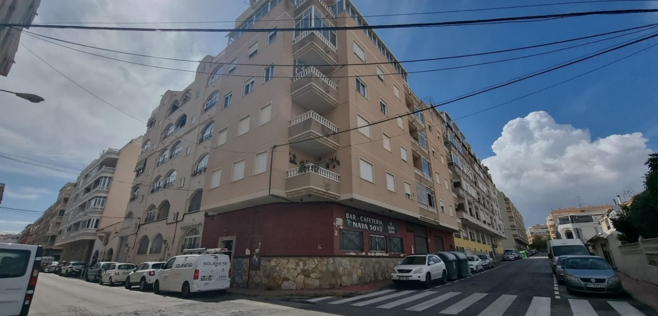 Venta - Apartamento / piso -
Torrevieja - Centro