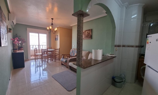 Venta - Apartamento / piso -
Torrevieja - Centro