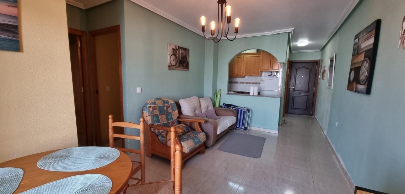 Venta - Apartamento / piso -
Torrevieja - Centro