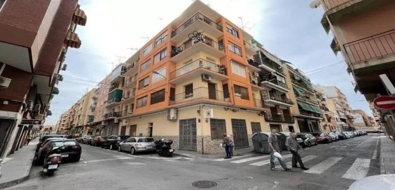 Venta - Commercial Unit -
Alicante - Altozano