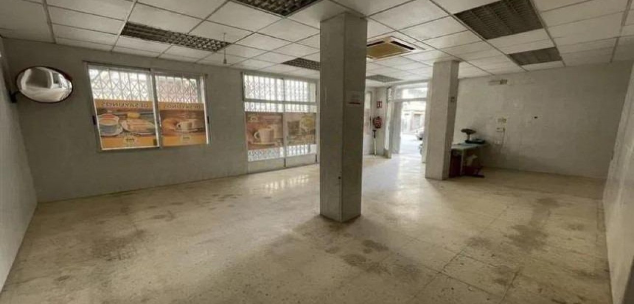 Venta - Commercial Unit -
Alicante - Altozano