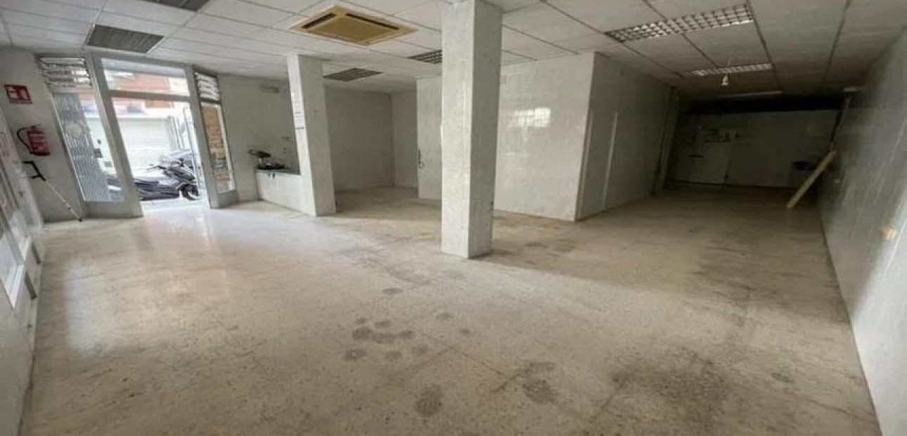 Venta - Commercial Unit -
Alicante - Altozano