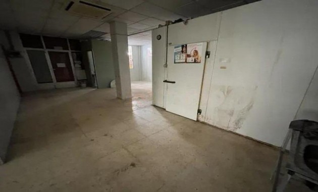 Venta - Commercial Unit -
Alicante - Altozano