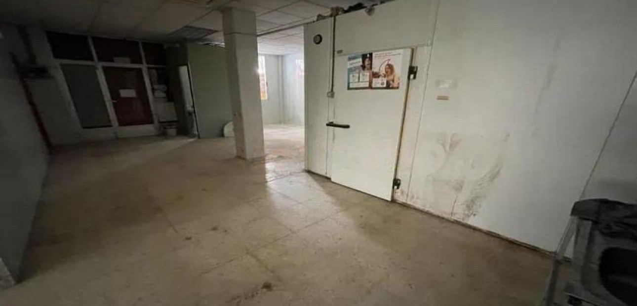 Venta - Commercial Unit -
Alicante - Altozano
