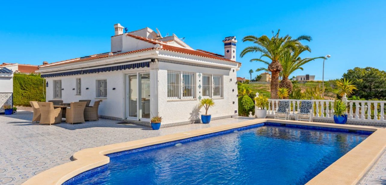 Herverkoop - Villa -
Ciudad Quesada