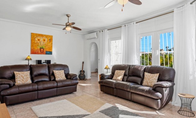 Herverkoop - Villa -
Ciudad Quesada