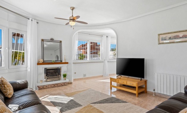 Herverkoop - Villa -
Ciudad Quesada