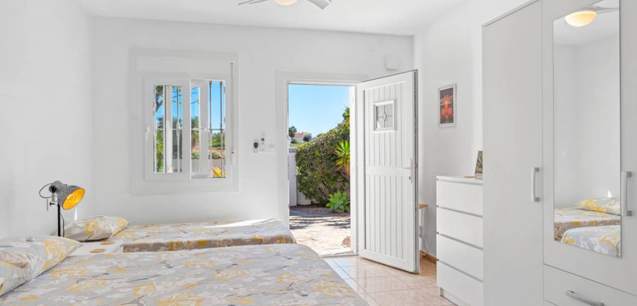 Herverkoop - Villa -
Ciudad Quesada