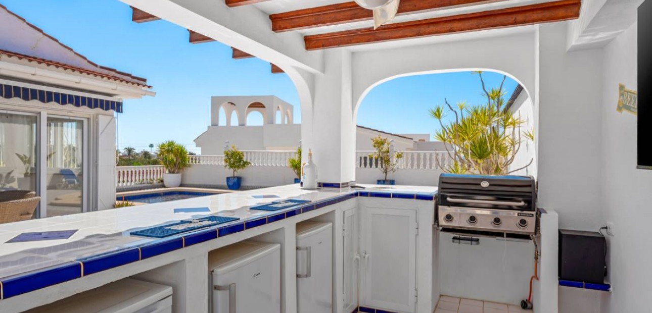 Herverkoop - Villa -
Ciudad Quesada