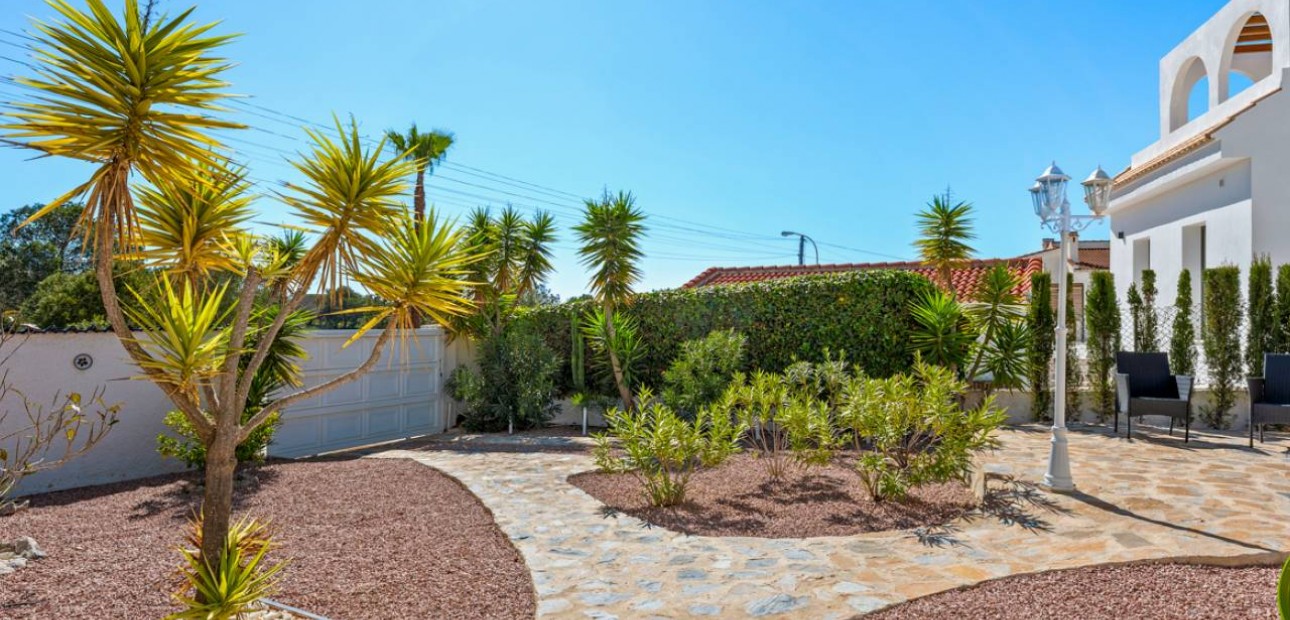 Herverkoop - Villa -
Ciudad Quesada