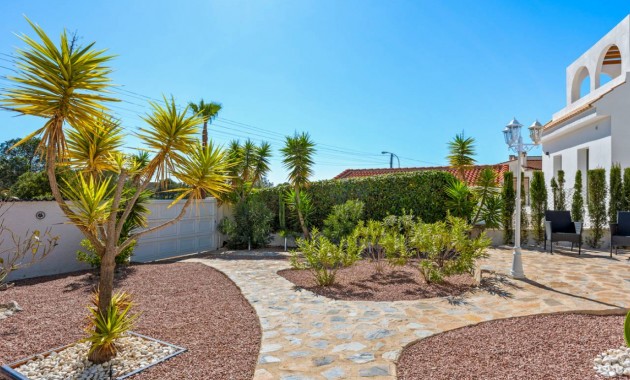 Herverkoop - Villa -
Ciudad Quesada