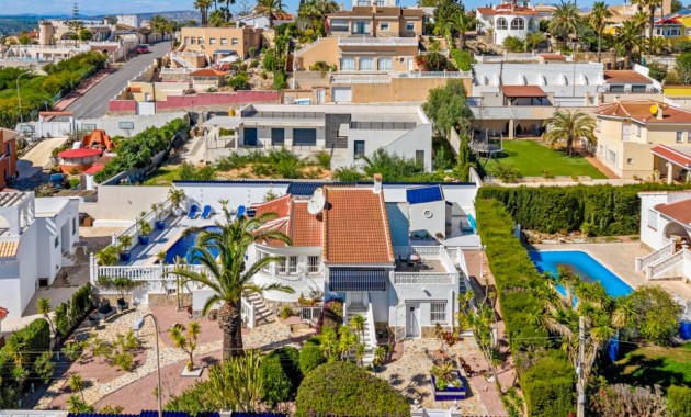 Herverkoop - Villa -
Ciudad Quesada