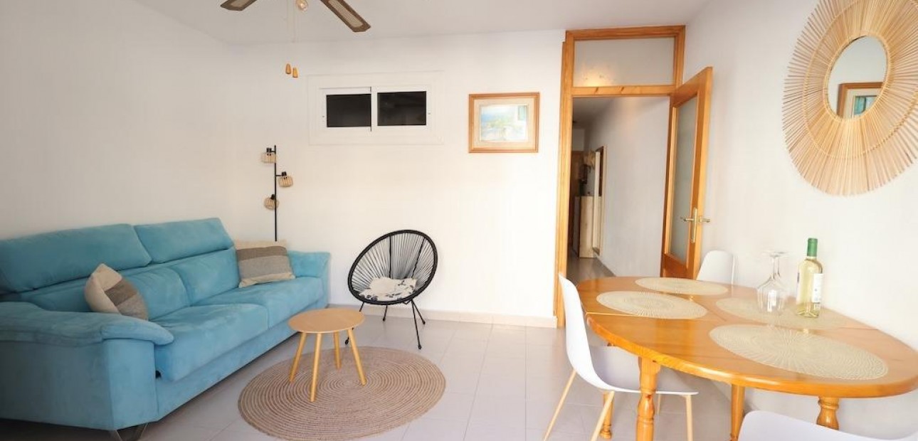 Herverkoop - Appartement / flat -
Torrevieja - Centro