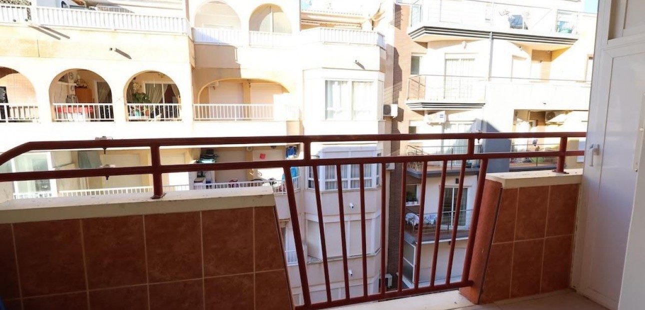 Herverkoop - Appartement / flat -
Torrevieja - Centro